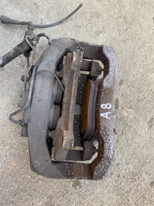 Предни дискове спирачни апарати и накладки Ауди А8 д3 360мм Audi A8