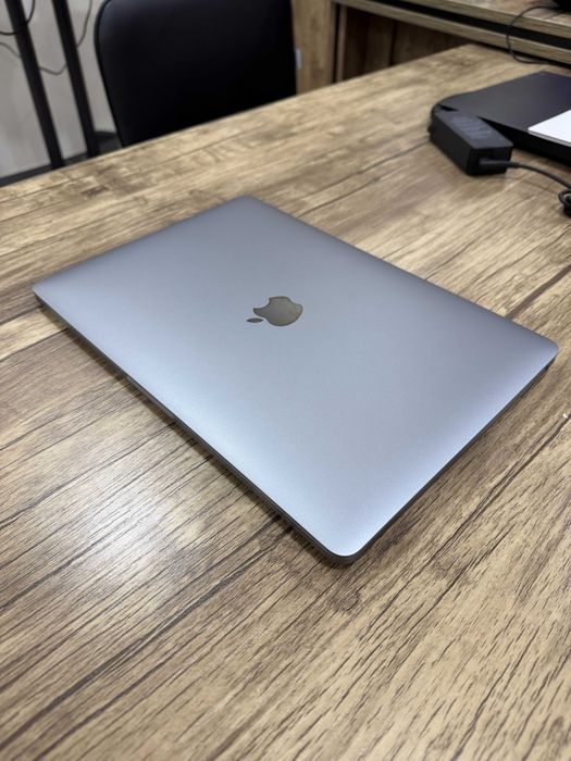 Macbook Pro М2 2022 8/256