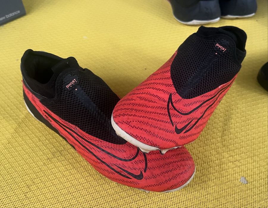 Бутонки Nike Ghost Lace 41 номер