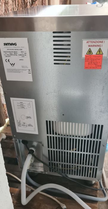 Ледогенератор Simag SDH40 40кг/24ч
