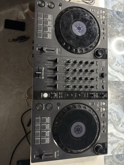 Pioneer ddj flx6 ko’p ishlatilmagan holati ideal