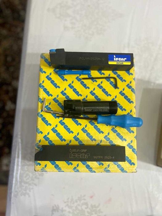 ISCAR  Твердосплавные ставки , вреза и держатель