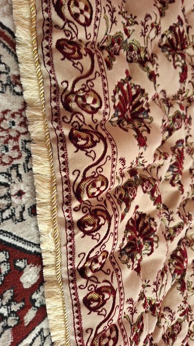 Курпа ёстик сотилади