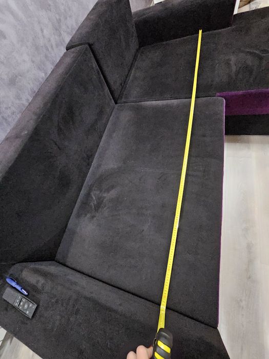 Canapea extensibila cu perne incluse