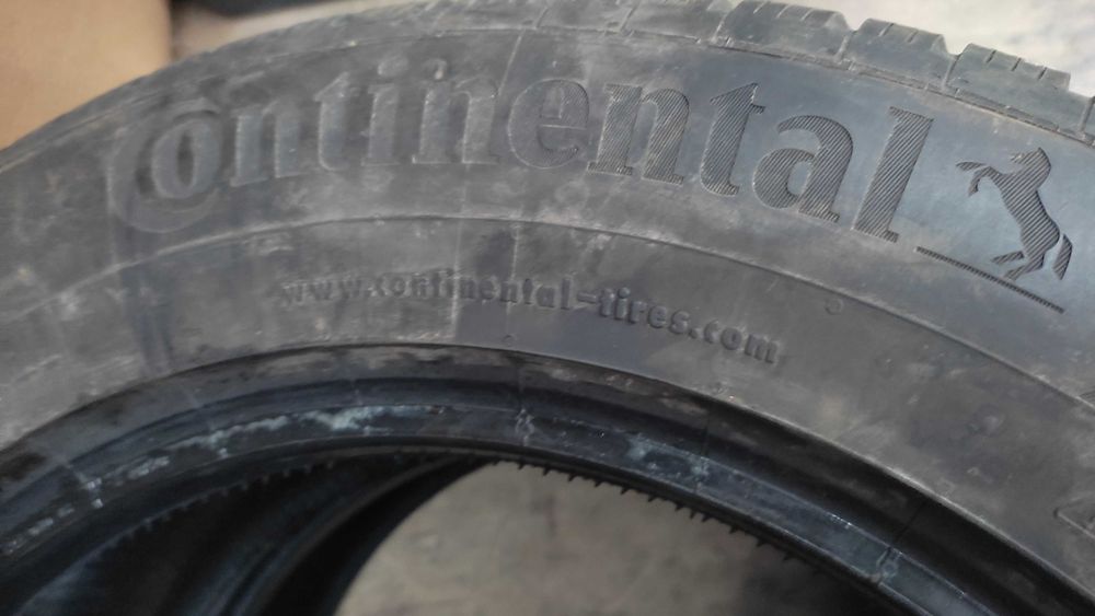 Anvelope iarnă 215/65R17 CONTINENTAL