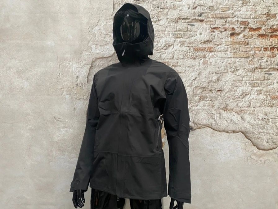 Нови ветровки HOUDINI