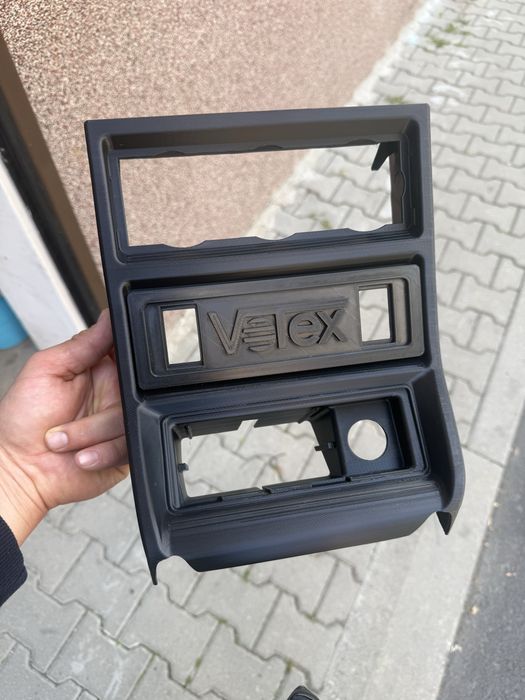 Конзола VOTEX за VW Golf Mk2 , емблеми