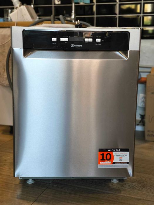 Съдомиялна машина Bauknecht OBUC Ecostar 5320, инокс, за монтаж под кухненски плот.
