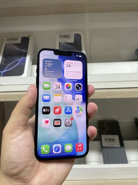 Телефон  айфон IPhone 13 128gb