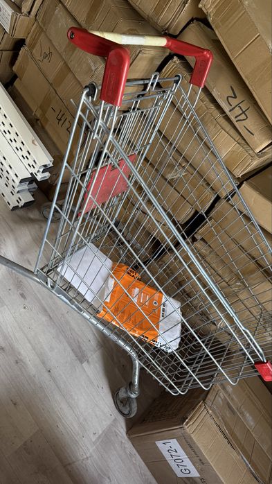 Продам стол и стулья
