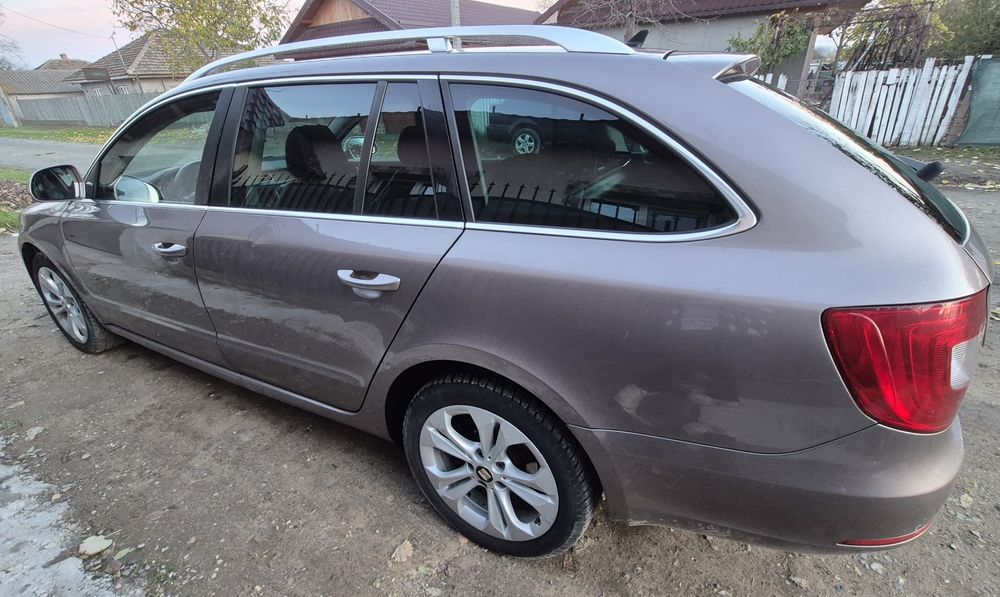 Skoda superb combi