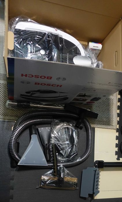 Прахосмукачка за мокро и сухо почистване Bosch BWD421PRO, 2100 W
