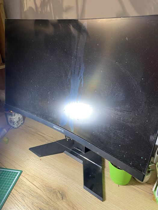 Gigabyte G27FC 27 на зачпасти/ремонт