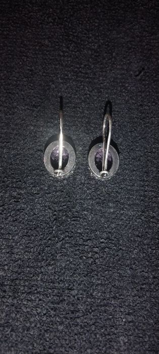 Продам серьги в хорошем состоянии