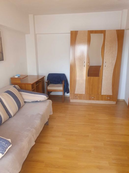 Garsonieră de vânzare