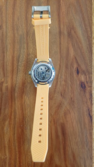 Механичен часовник Zzero