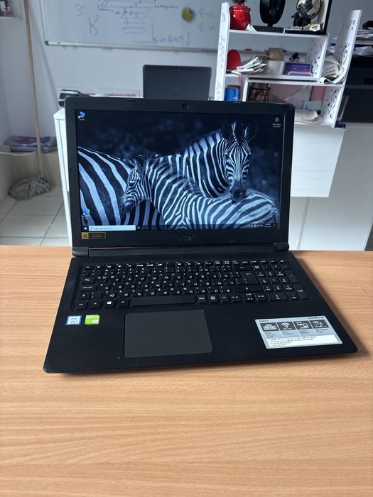 Acer Aspire 3 – БЪРЗ / SSD / 8GB RAM / Отлично състояние