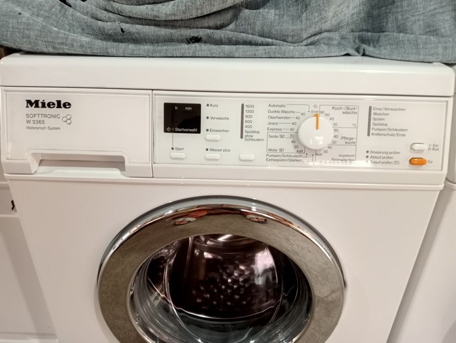 Miele Softronic Masina spalat Premium Germana Clasa AAA 8KG 1600 Rot.