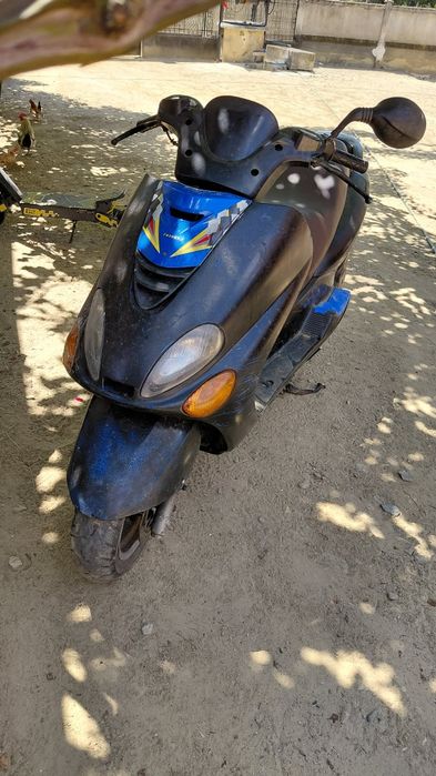 Vand  scuter bun