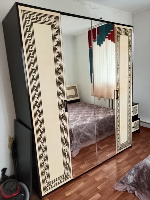 Продам спальный гарнитур