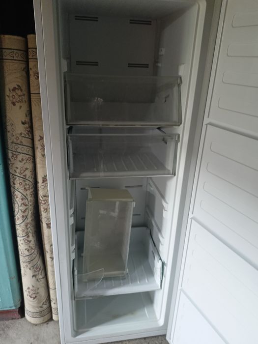 Морозильник Beko