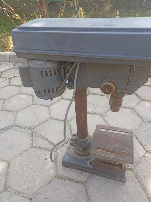 Продам сверлильный станок