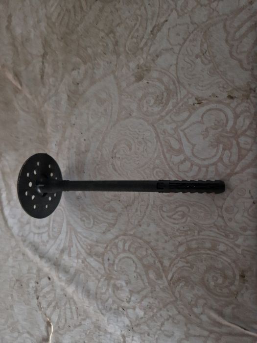 Пластиковый дюбель (зонтик)