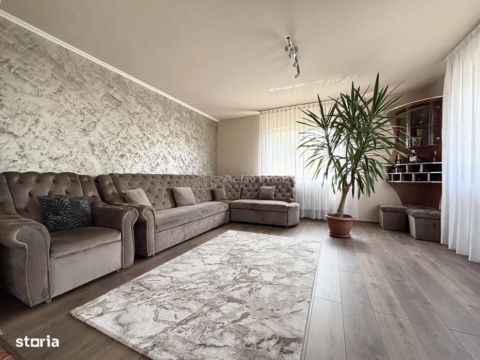 Casa - Vila - str. Piatra Craiului