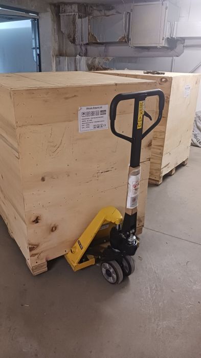 Нова фреза  UNIMARK с CNC управление по 3 оси . За работа със стомана.