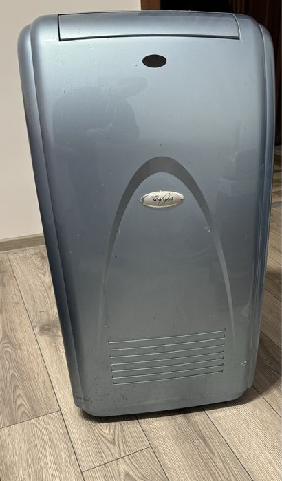 Aparat aer conditionat mobil Whirlpool cu incalzire