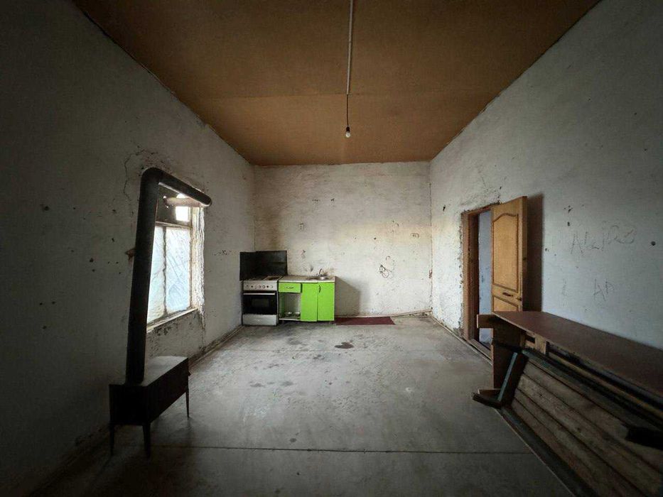 Tayyor 9 so’tiqli hovli sotiladi.