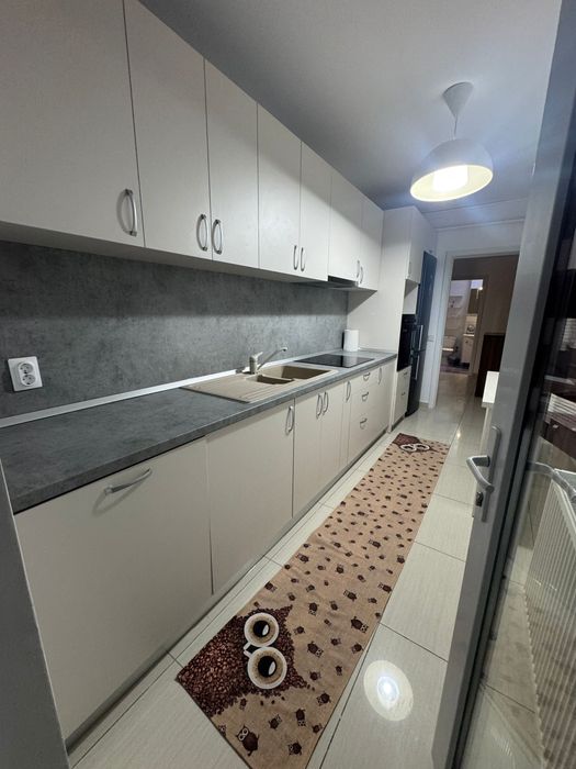 Inchiriez apartament 3 camere perioada minim 1 an