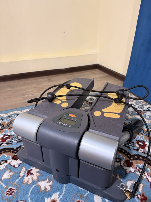 Продаётся степпер (тренажёр для ходьбы).