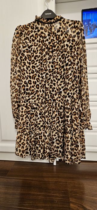 Rochie, lungime medie