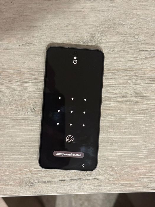 Продам Samsung  S24.