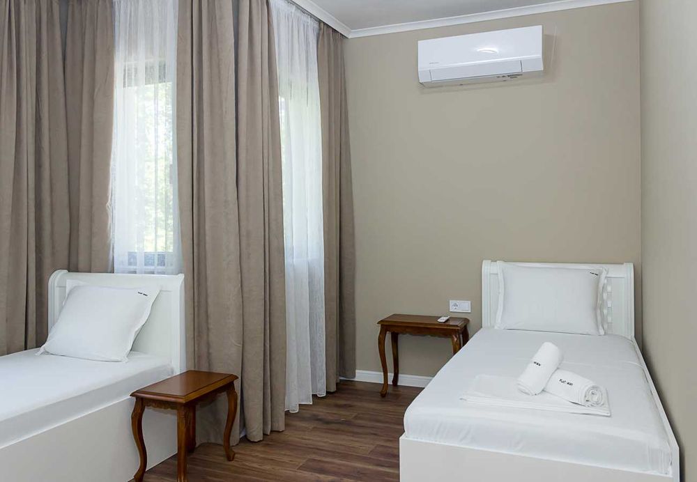 Дава се под наем Тристаен апартамент в Варна, Чайка - 93 кв.м за 1100 € - Снимка #13