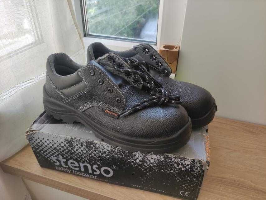 Нови Работни обувки 43 номер - 2 чифта