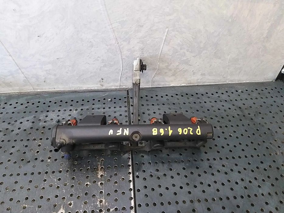 Rampa injectoare 1.6 b peugeot 206 9650764780 9653708880