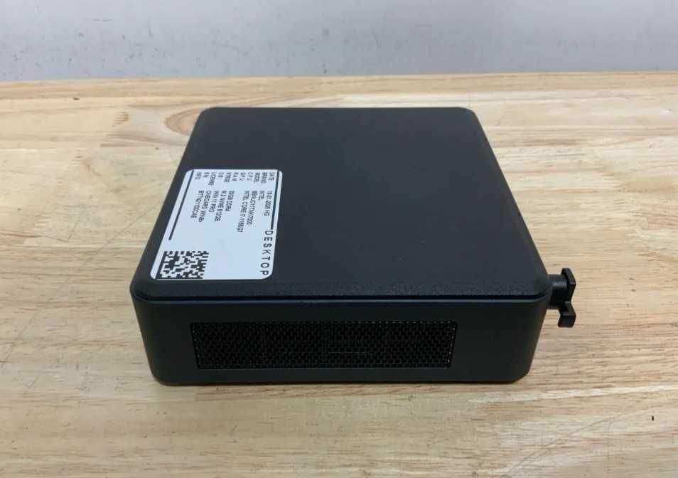 Intel NUC Pro NUC11TNKi7/ Intel core i7/ RAM 32GB/ 512GB NVMe Mini PC