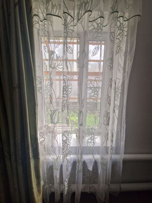 Срочно продам шторы и тюль