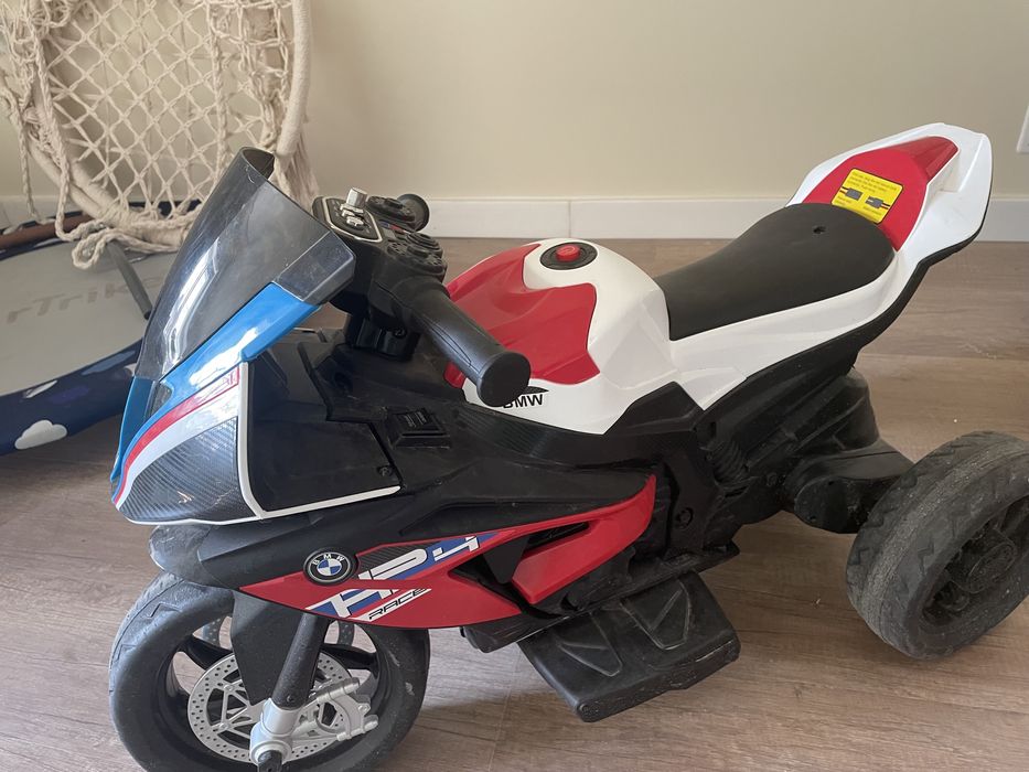 Motocicleta electrica pentru copii BMW HP 4 race
