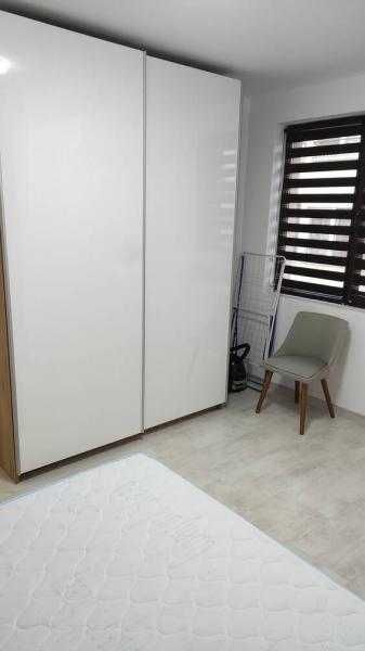 Дава се под наем Двустаен апартамент в Бургас, Лазур - 68 кв.м за 765 € - Снимка #4