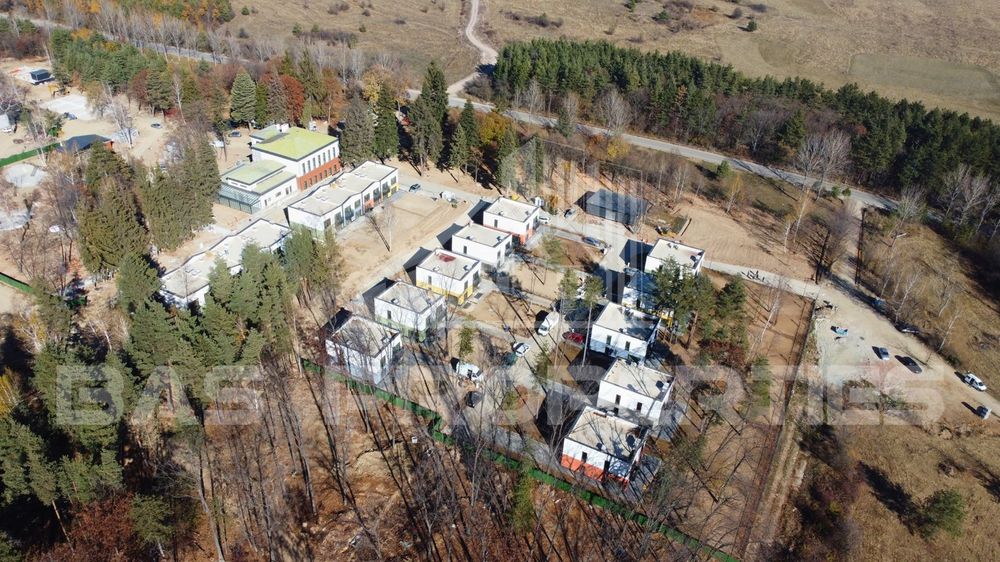 Продава се Къща в с. Вакарел, Област София-област - 219 кв.м за 1500 €/кв.м - Снимка #9