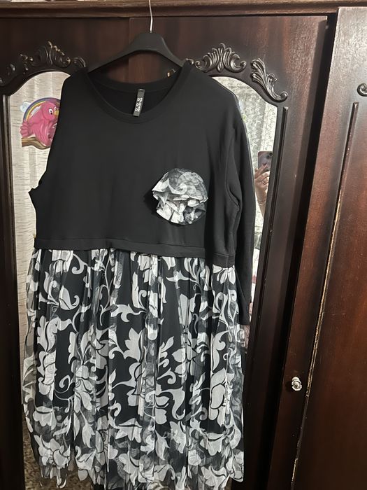 Продавам дамска рокля 3XL