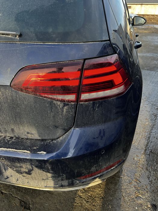 Haion, bară spate , stopuri Volkswagen Golf 7 facelift hatchack 2019
