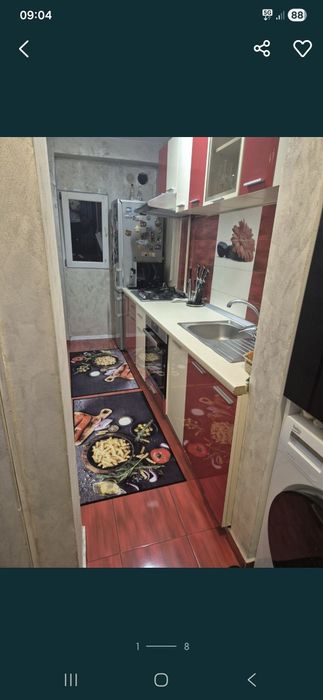 Proprietar vând Apartament 3 camere etaj 3 se vinde complect mobilat !