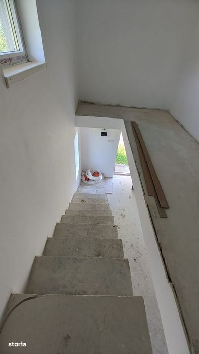 De vanzare casa in Zavoi