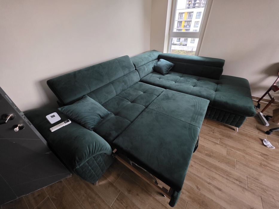 Coltar Lems mare extensibil cu lada ca nou