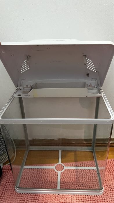 Vand acvariu folosit