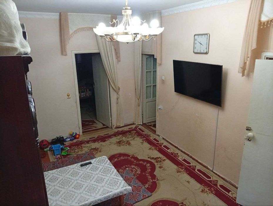 Продаются две двухкомнатные квартиры на 1 этаже, рядом. Авиасозлар (L)